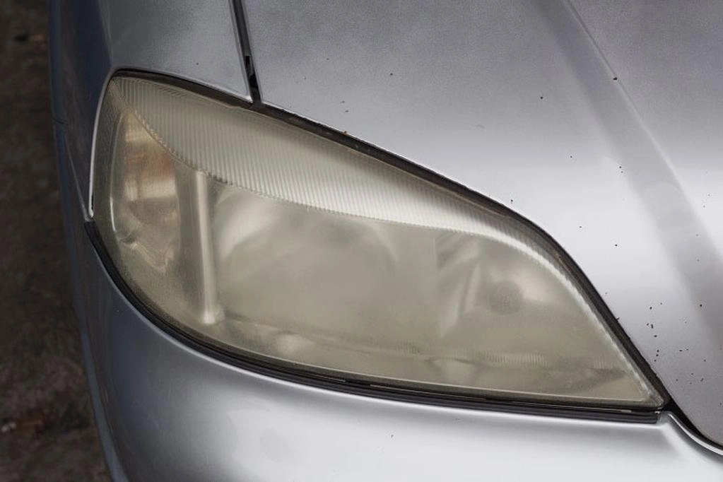 کدر شدن چراغ خودرو: مراحل رفع کدری آن